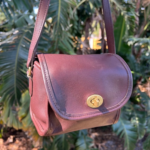 Vintage Coach Emmie Mahogany Brown Leather Crossbody Purse - Picture 8 of 15